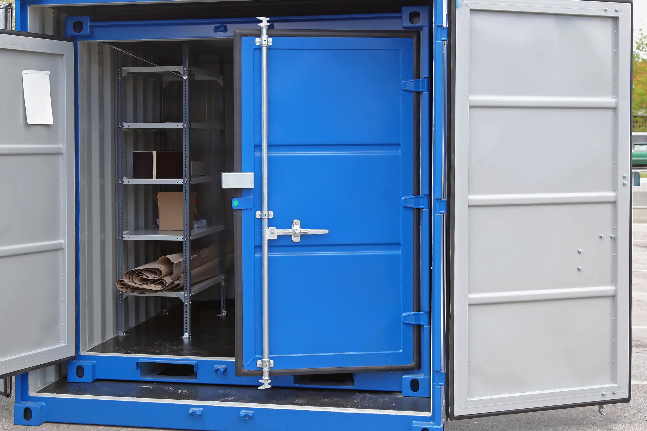 Container devanning in Chichester